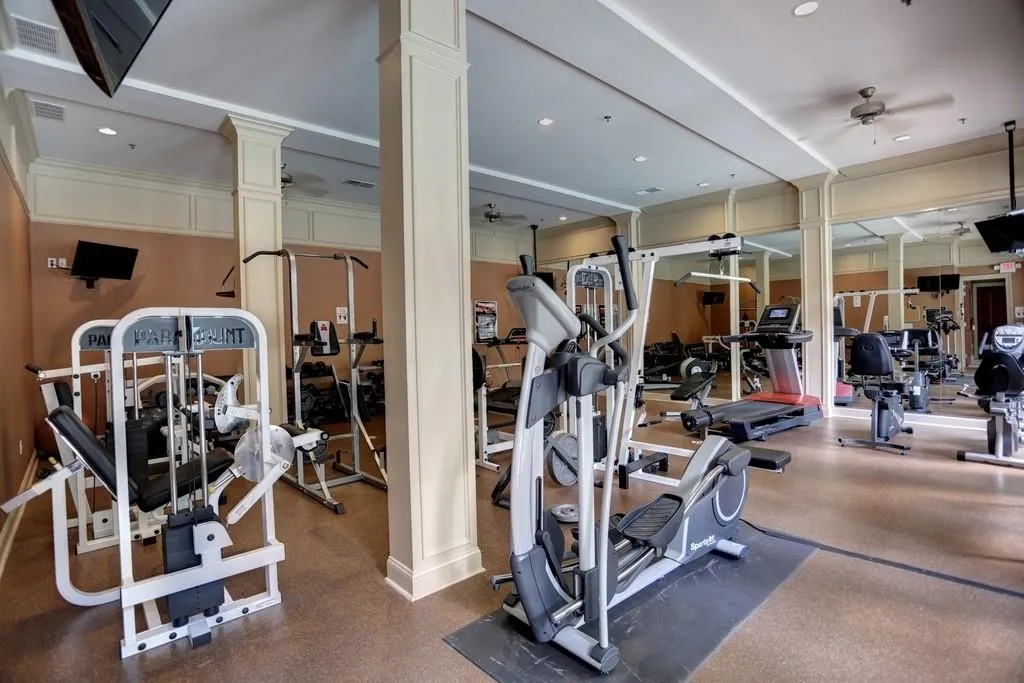 1128 Glenridge Place, Sandy Springs, Georgia 30342, 1 Bedroom Bedrooms, ,1 BathroomBathrooms,Residential,Sold,1128 Glenridge Place,6707649