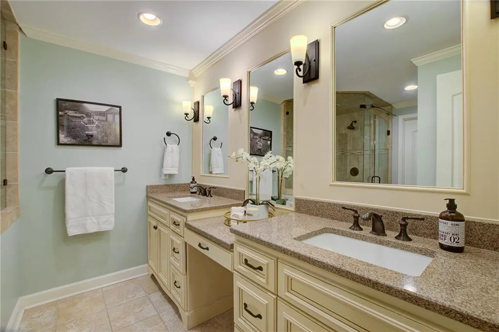 160 Overton Drive, Atlanta, Georgia 30342, 4 Bedrooms Bedrooms, ,2 BathroomsBathrooms,Residential,Sold,160 Overton Drive,6827755