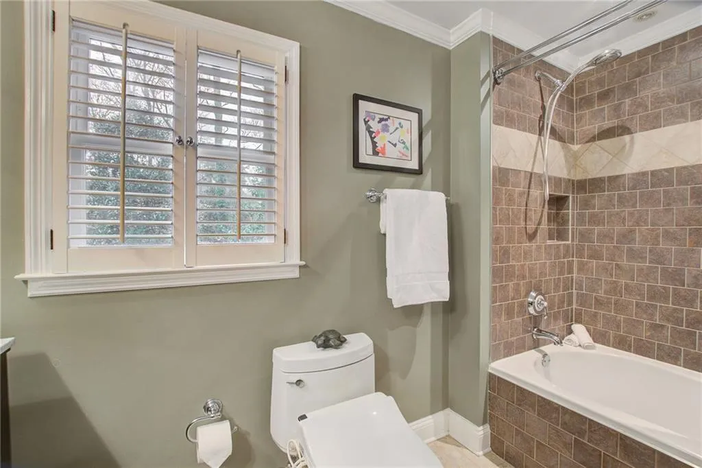 160 Overton Drive, Atlanta, Georgia 30342, 4 Bedrooms Bedrooms, ,2 BathroomsBathrooms,Residential,Sold,160 Overton Drive,6827755