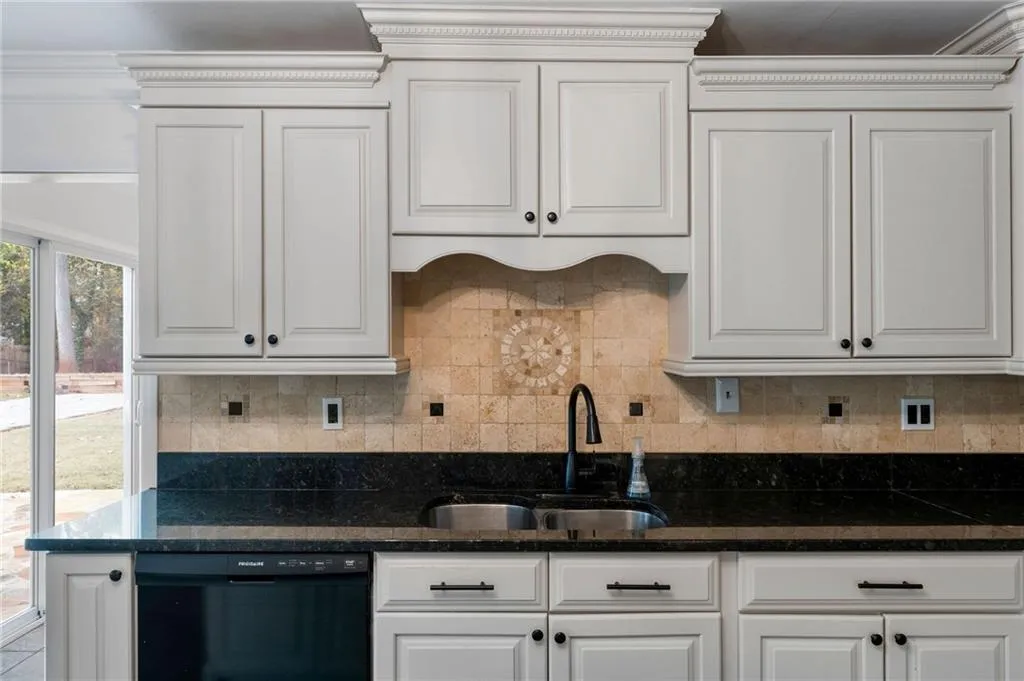 620 Spalding Drive, Sandy Springs, Georgia 30328, 3 Bedrooms Bedrooms, ,2 BathroomsBathrooms,Residential,For Sale,620 Spalding Drive,7679295