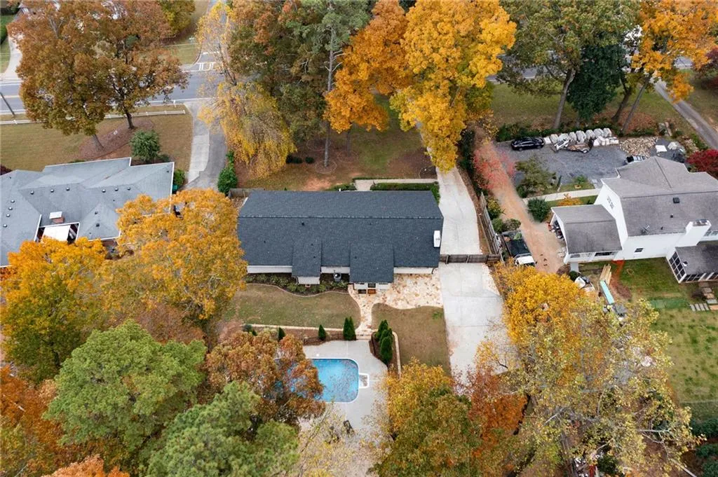 620 Spalding Drive, Sandy Springs, Georgia 30328, 3 Bedrooms Bedrooms, ,2 BathroomsBathrooms,Residential,For Sale,620 Spalding Drive,7679295