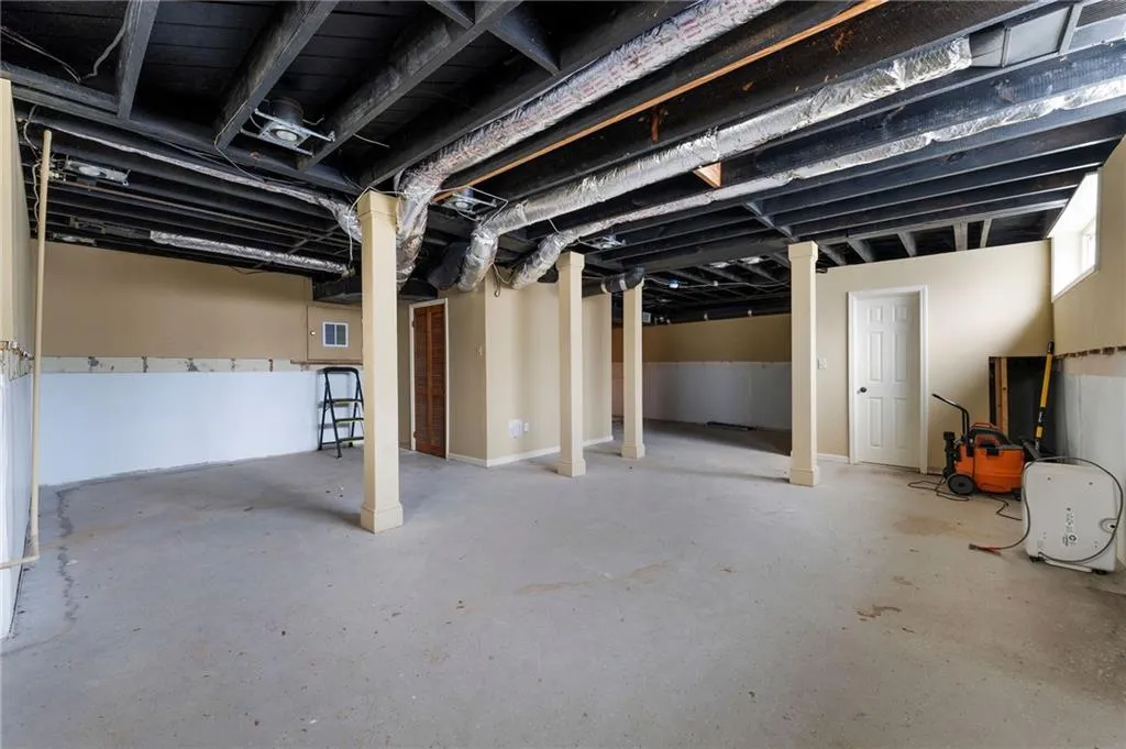 620 Spalding Drive, Sandy Springs, Georgia 30328, 3 Bedrooms Bedrooms, ,2 BathroomsBathrooms,Residential,For Sale,620 Spalding Drive,7679295