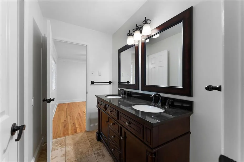 620 Spalding Drive, Sandy Springs, Georgia 30328, 3 Bedrooms Bedrooms, ,2 BathroomsBathrooms,Residential,For Sale,620 Spalding Drive,7679295