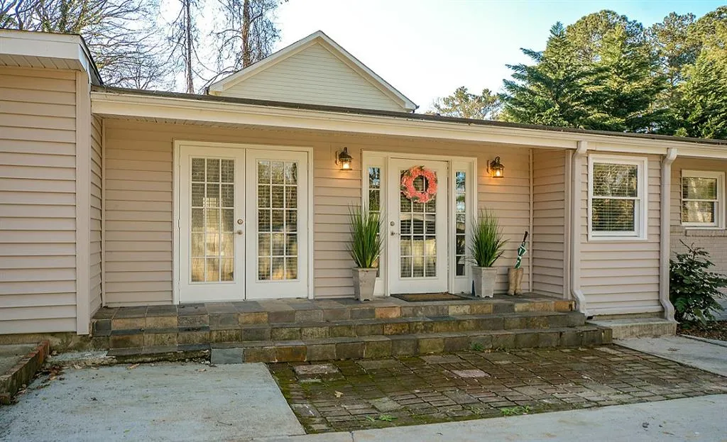 2248 Drew Valley Road Ne, Brookhaven, Georgia 30319, 3 Bedrooms Bedrooms, ,2 BathroomsBathrooms,Residential,Sold,2248 Drew Valley Road Ne,5981008