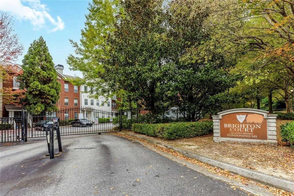 5641 Roswell Road Unit 307, Sandy Springs, Georgia 30342, 1 Bedroom Bedrooms, ,1 BathroomBathrooms,Residential,Sold,5641 Roswell Road Unit 307,7544480