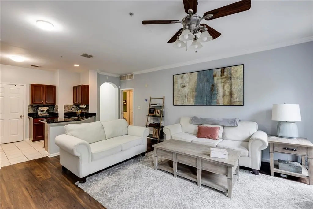 5641 Roswell Road Unit 307, Sandy Springs, Georgia 30342, 1 Bedroom Bedrooms, ,1 BathroomBathrooms,Residential,Sold,5641 Roswell Road Unit 307,7544480