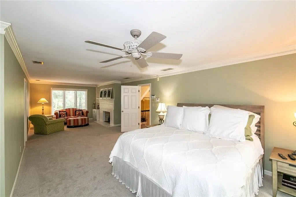 5815 Heards Forest Drive, Sandy Springs, Georgia 30328, 6 Bedrooms Bedrooms, ,4 BathroomsBathrooms,Residential,Sold,5815 Heards Forest Drive,6940303