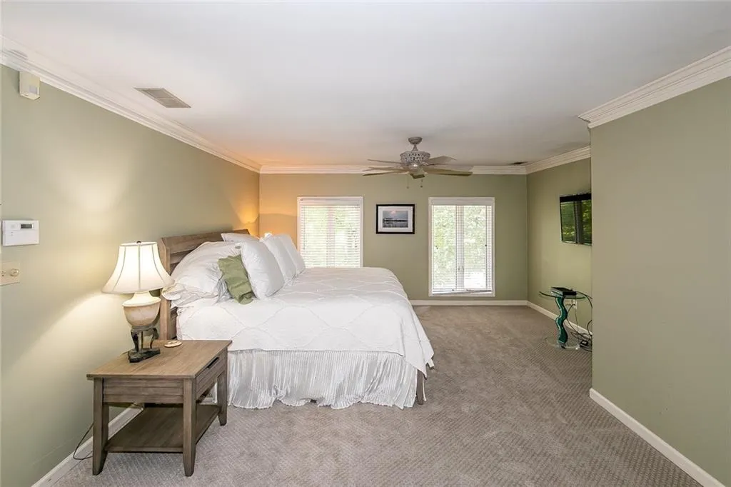 5815 Heards Forest Drive, Sandy Springs, Georgia 30328, 6 Bedrooms Bedrooms, ,4 BathroomsBathrooms,Residential,Sold,5815 Heards Forest Drive,6940303