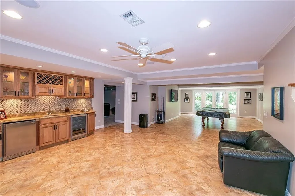 5815 Heards Forest Drive, Sandy Springs, Georgia 30328, 6 Bedrooms Bedrooms, ,4 BathroomsBathrooms,Residential,Sold,5815 Heards Forest Drive,6940303