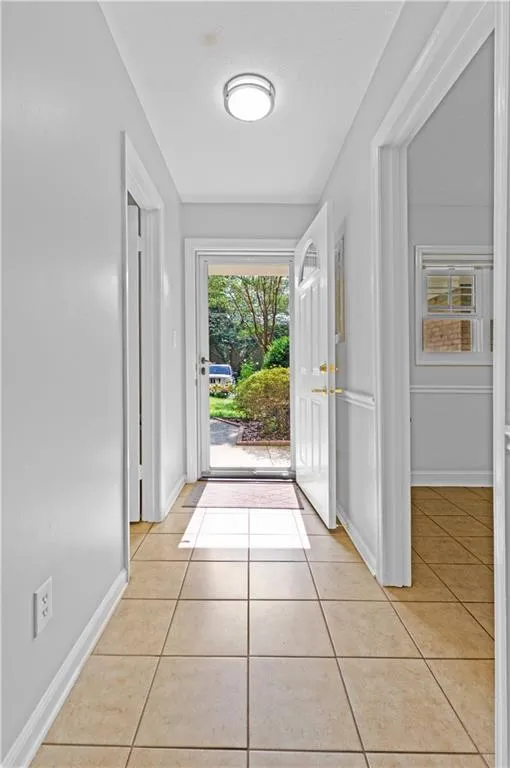 5390 Chemin De Vie, Atlanta, Georgia 30342, 2 Bedrooms Bedrooms, ,2 BathroomsBathrooms,Residential,Sold,5390 Chemin De Vie,6922084