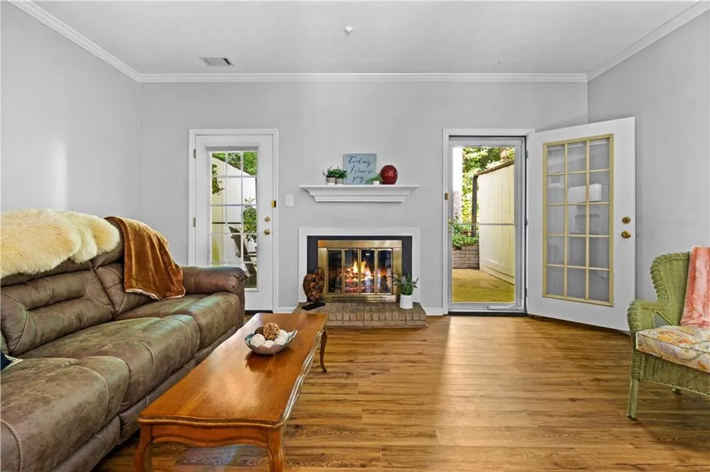 5390 Chemin De Vie, Atlanta, Georgia 30342, 2 Bedrooms Bedrooms, ,2 BathroomsBathrooms,Residential,Sold,5390 Chemin De Vie,6922084