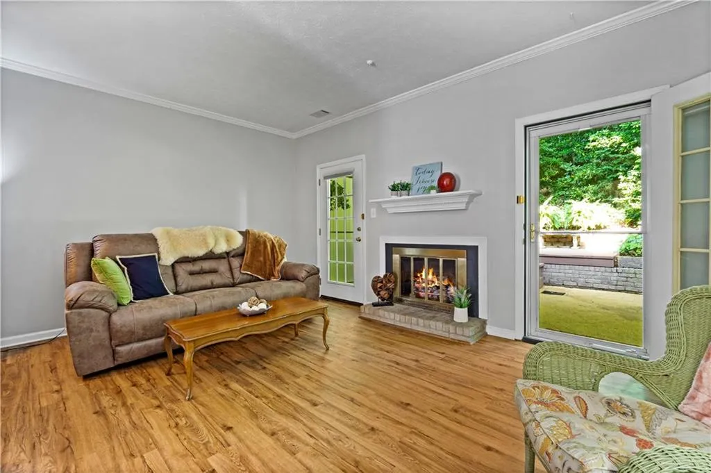 5390 Chemin De Vie, Atlanta, Georgia 30342, 2 Bedrooms Bedrooms, ,2 BathroomsBathrooms,Residential,Sold,5390 Chemin De Vie,6922084