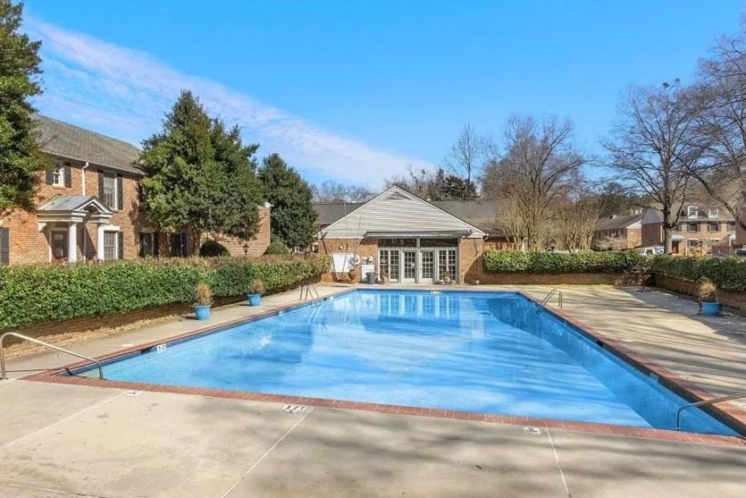 6700 Roswell Road Unit 23f, Atlanta, Georgia 30328, 2 Bedrooms Bedrooms, ,1 BathroomBathrooms,Residential,Sold,6700 Roswell Road Unit 23f,6850258