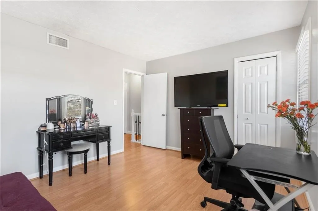 6700 Roswell Road Unit 23f, Atlanta, Georgia 30328, 2 Bedrooms Bedrooms, ,1 BathroomBathrooms,Residential,Sold,6700 Roswell Road Unit 23f,6850258