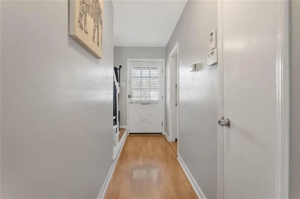 6700 Roswell Road Unit 23f, Atlanta, Georgia 30328, 2 Bedrooms Bedrooms, ,1 BathroomBathrooms,Residential,Sold,6700 Roswell Road Unit 23f,6850258