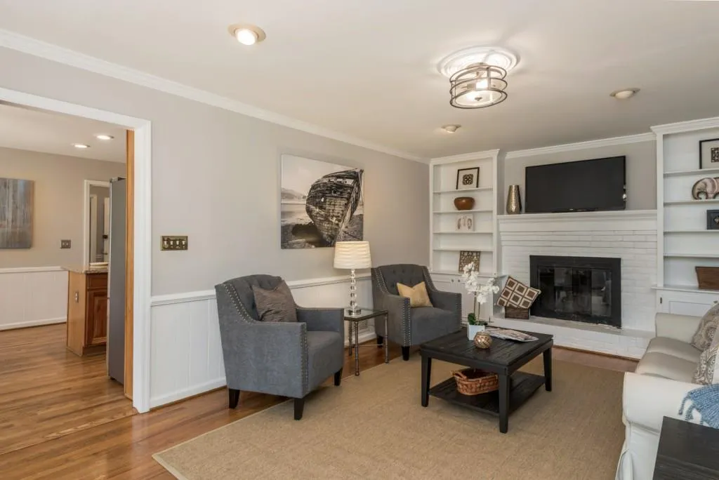 245 River Springs Drive, Sandy Springs, Georgia 30328, 5 Bedrooms Bedrooms, ,3 BathroomsBathrooms,Residential,Sold,245 River Springs Drive,5993645