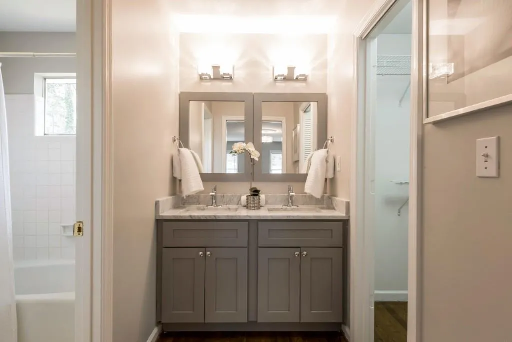 245 River Springs Drive, Sandy Springs, Georgia 30328, 5 Bedrooms Bedrooms, ,3 BathroomsBathrooms,Residential,Sold,245 River Springs Drive,5993645