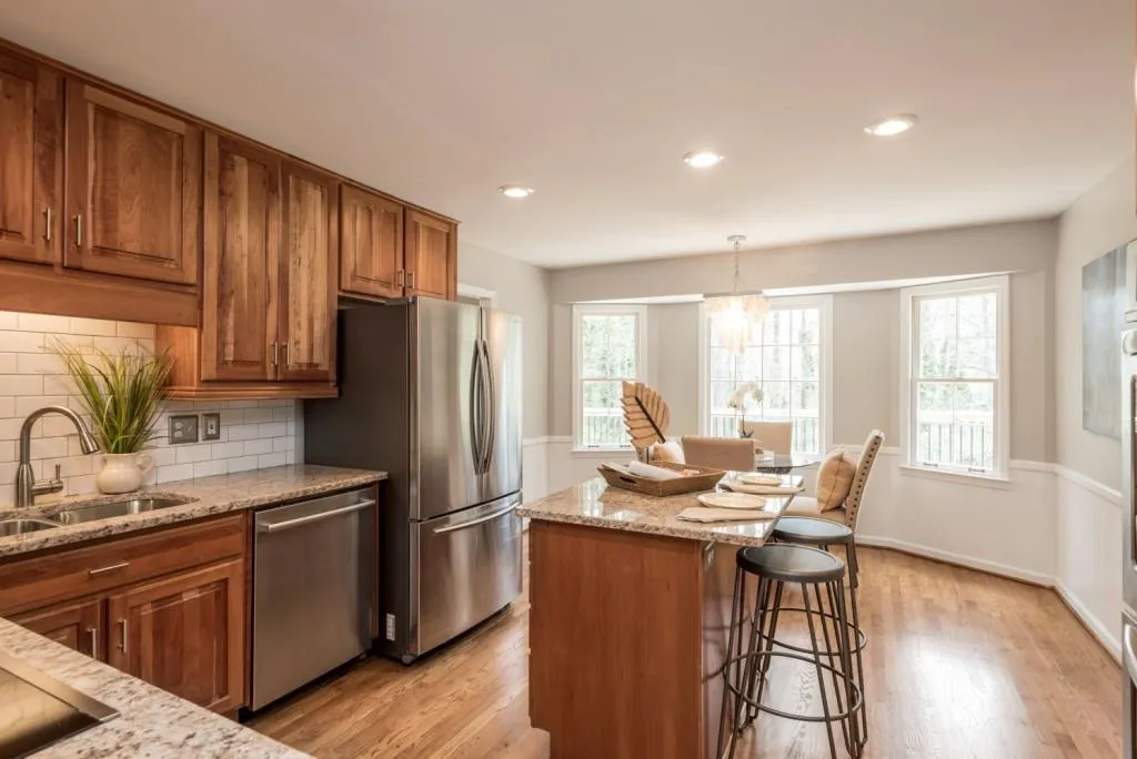 245 River Springs Drive, Sandy Springs, Georgia 30328, 5 Bedrooms Bedrooms, ,3 BathroomsBathrooms,Residential,Sold,245 River Springs Drive,5993645