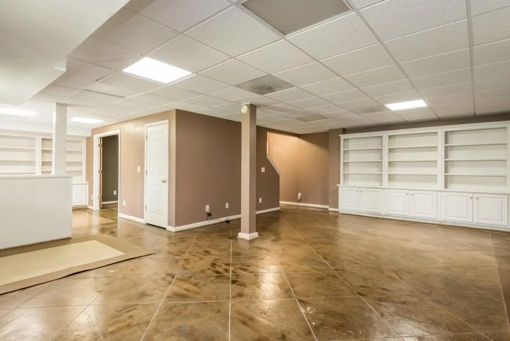 245 River Springs Drive, Sandy Springs, Georgia 30328, 5 Bedrooms Bedrooms, ,3 BathroomsBathrooms,Residential,Sold,245 River Springs Drive,5993645