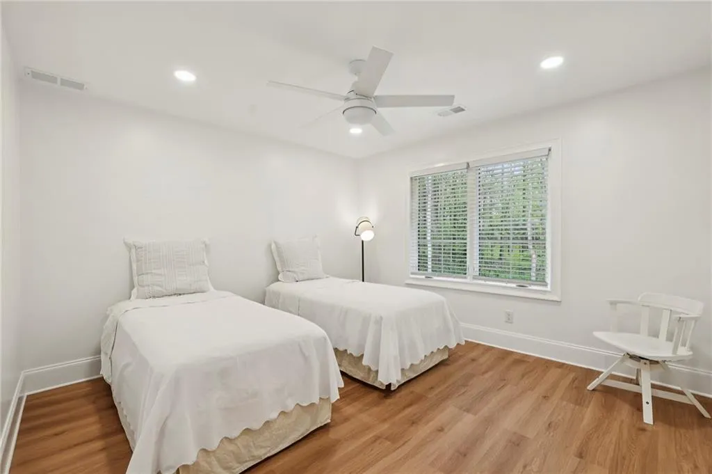 8025 River Circle, Sandy Springs, Georgia 30350, 4 Bedrooms Bedrooms, ,2 BathroomsBathrooms,Residential,For Sale,8025 River Circle,7738809