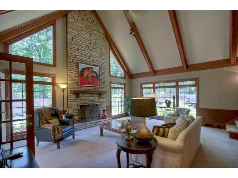 1590 Bakers Glen Drive, Atlanta, Georgia 30350, 5 Bedrooms Bedrooms, ,4 BathroomsBathrooms,Residential,Sold,1590 Bakers Glen Drive,5177312