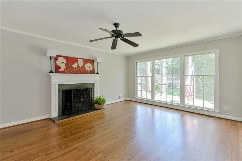 670 Carriage Drive, Atlanta, Georgia 30328, 2 Bedrooms Bedrooms, ,2 BathroomsBathrooms,Residential,Sold,670 Carriage Drive,6553979