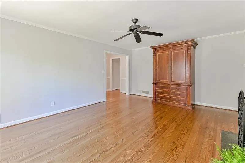 670 Carriage Drive, Atlanta, Georgia 30328, 2 Bedrooms Bedrooms, ,2 BathroomsBathrooms,Residential,Sold,670 Carriage Drive,6553979