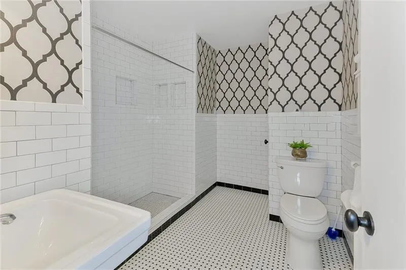 670 Carriage Drive, Atlanta, Georgia 30328, 2 Bedrooms Bedrooms, ,2 BathroomsBathrooms,Residential,Sold,670 Carriage Drive,6553979