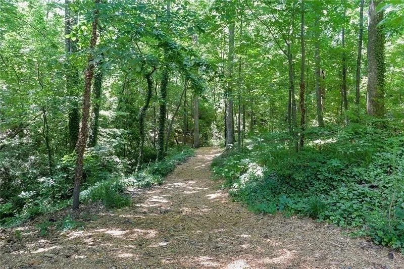 670 Carriage Drive, Atlanta, Georgia 30328, 2 Bedrooms Bedrooms, ,2 BathroomsBathrooms,Residential,Sold,670 Carriage Drive,6553979