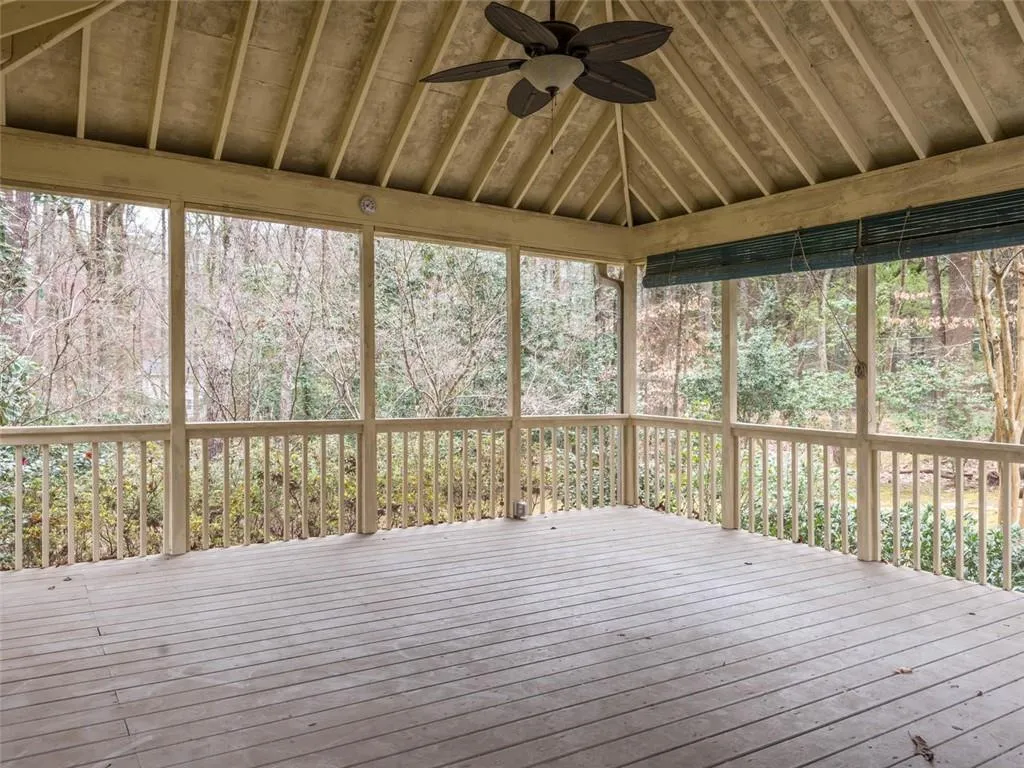 8265 Hewlett Road, Sandy Springs, Georgia 30350, 5 Bedrooms Bedrooms, ,4 BathroomsBathrooms,Residential,Sold,8265 Hewlett Road,6526217