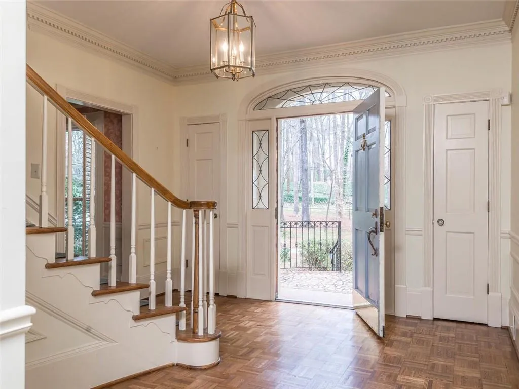 8265 Hewlett Road, Sandy Springs, Georgia 30350, 5 Bedrooms Bedrooms, ,4 BathroomsBathrooms,Residential,Sold,8265 Hewlett Road,6526217