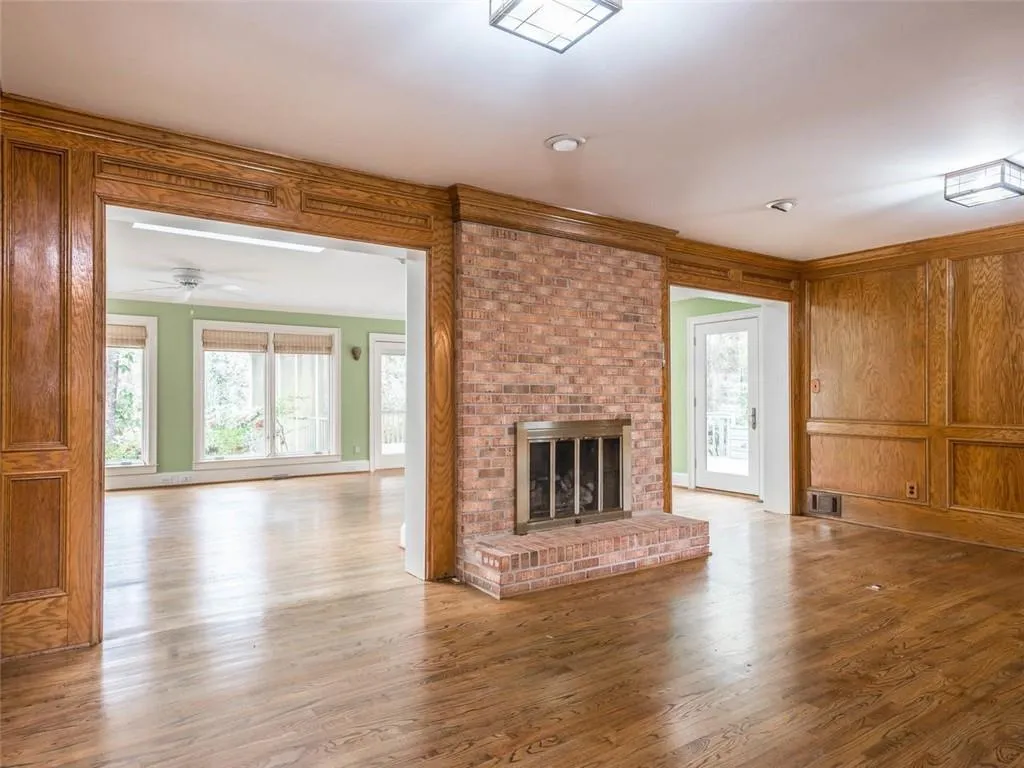 8265 Hewlett Road, Sandy Springs, Georgia 30350, 5 Bedrooms Bedrooms, ,4 BathroomsBathrooms,Residential,Sold,8265 Hewlett Road,6526217