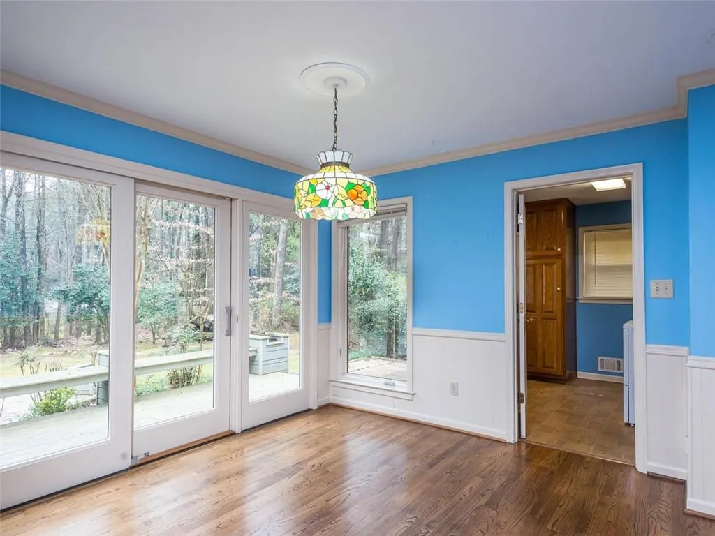 8265 Hewlett Road, Sandy Springs, Georgia 30350, 5 Bedrooms Bedrooms, ,4 BathroomsBathrooms,Residential,Sold,8265 Hewlett Road,6526217