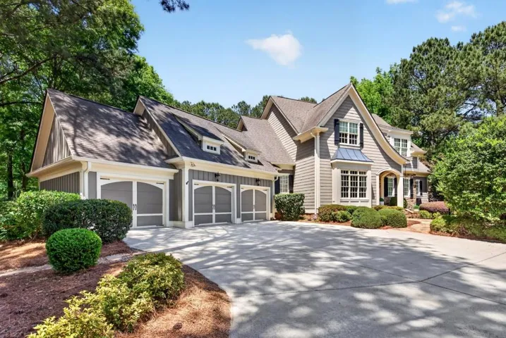 110 Newhaven Drive, Fayetteville, Georgia 30215