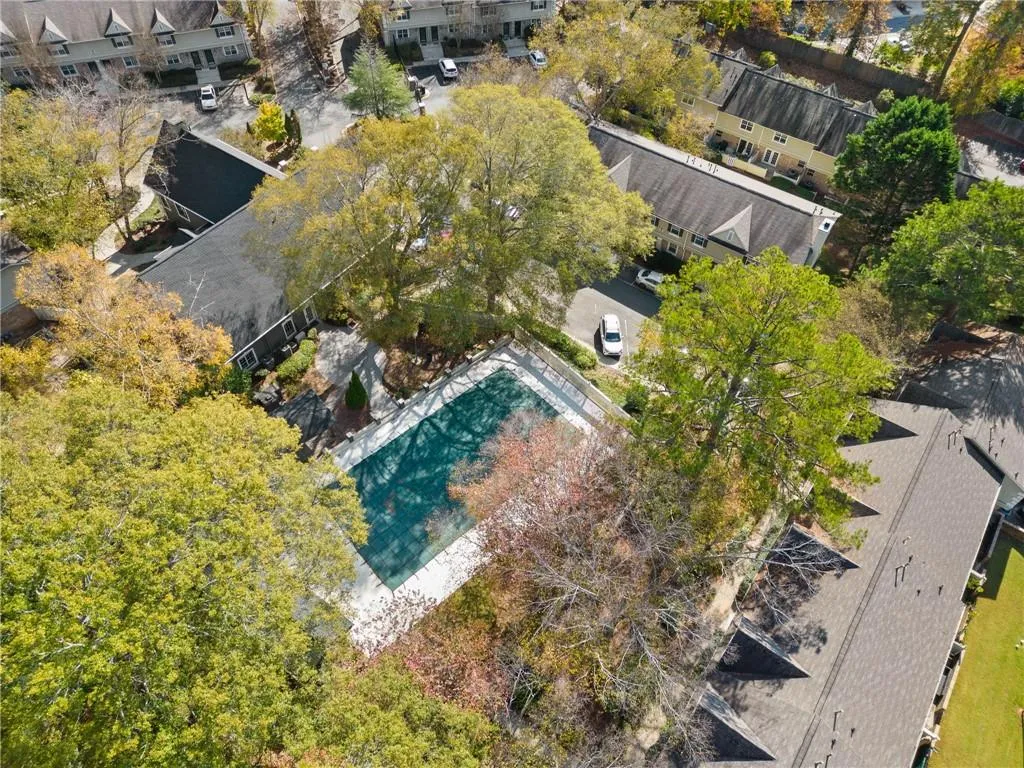 Birds eye view of property