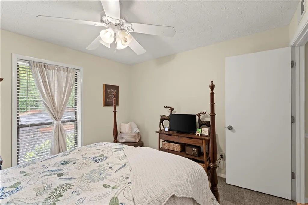 1206 Woodcliff Drive, Sandy Springs, Georgia 30350, 2 Bedrooms Bedrooms, ,2 BathroomsBathrooms,Residential,Sold,1206 Woodcliff Drive,7062040