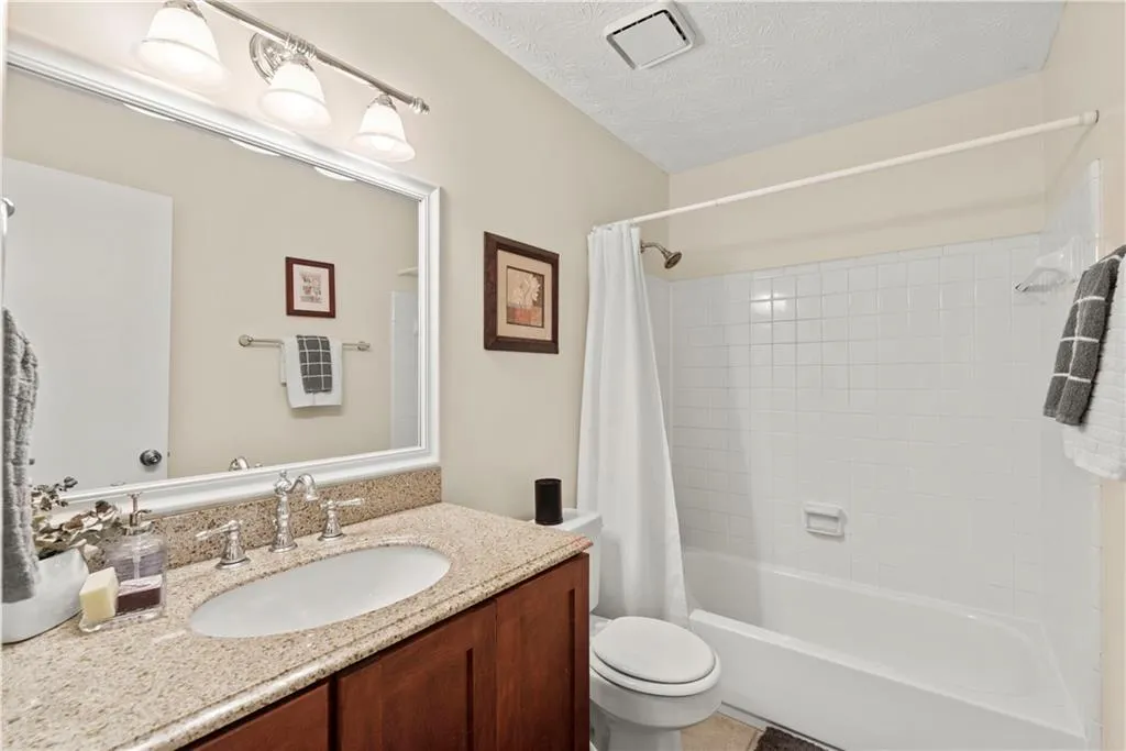 1206 Woodcliff Drive, Sandy Springs, Georgia 30350, 2 Bedrooms Bedrooms, ,2 BathroomsBathrooms,Residential,Sold,1206 Woodcliff Drive,7062040