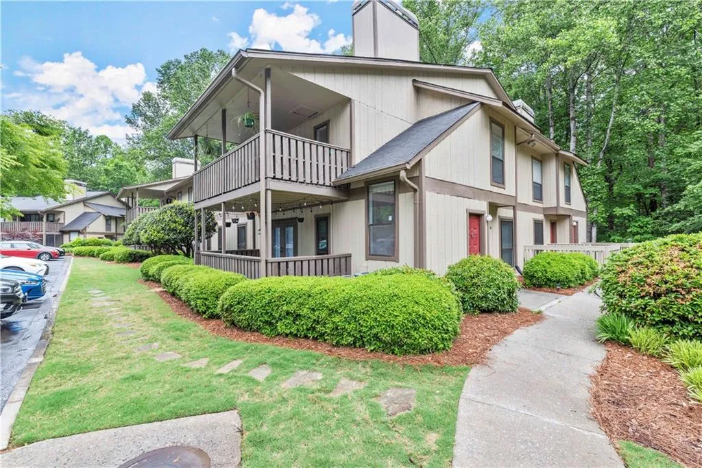 1206 Woodcliff Drive, Sandy Springs, Georgia 30350, 2 Bedrooms Bedrooms, ,2 BathroomsBathrooms,Residential,Sold,1206 Woodcliff Drive,7062040