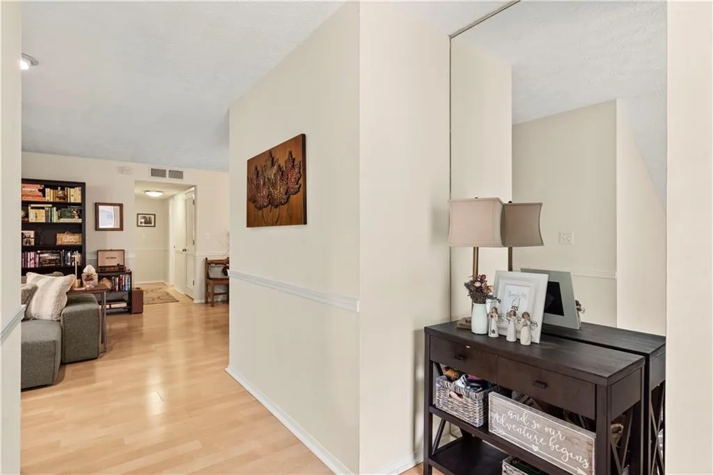 1206 Woodcliff Drive, Sandy Springs, Georgia 30350, 2 Bedrooms Bedrooms, ,2 BathroomsBathrooms,Residential,Sold,1206 Woodcliff Drive,7062040
