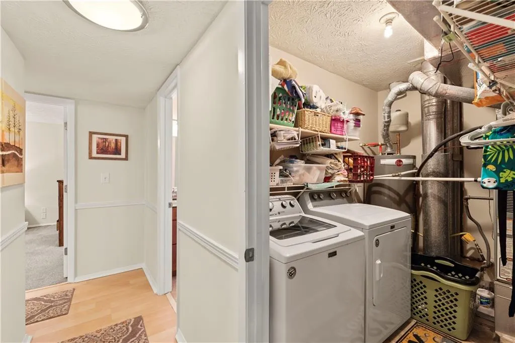 1206 Woodcliff Drive, Sandy Springs, Georgia 30350, 2 Bedrooms Bedrooms, ,2 BathroomsBathrooms,Residential,Sold,1206 Woodcliff Drive,7062040