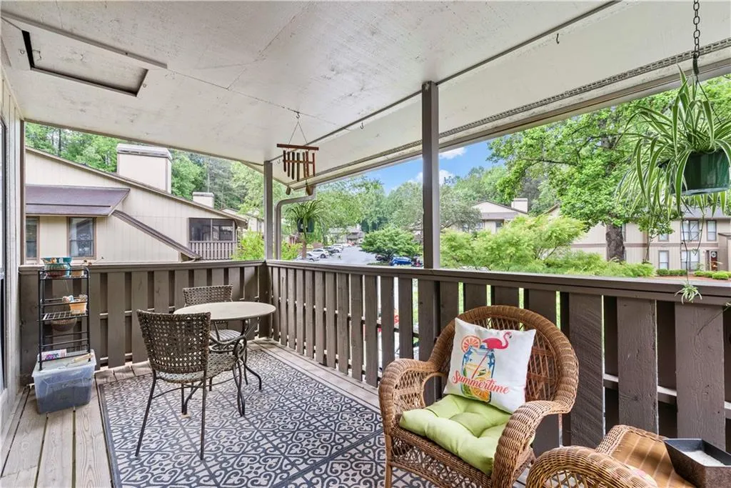 1206 Woodcliff Drive, Sandy Springs, Georgia 30350, 2 Bedrooms Bedrooms, ,2 BathroomsBathrooms,Residential,Sold,1206 Woodcliff Drive,7062040