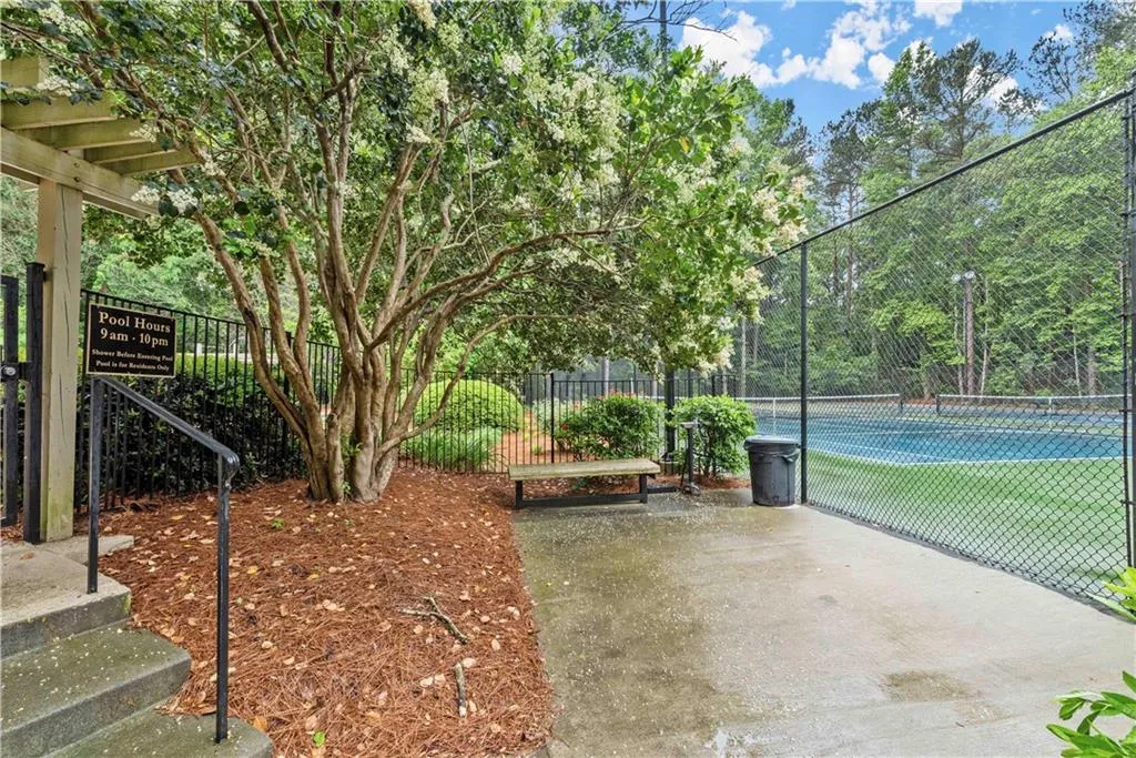 1206 Woodcliff Drive, Sandy Springs, Georgia 30350, 2 Bedrooms Bedrooms, ,2 BathroomsBathrooms,Residential,Sold,1206 Woodcliff Drive,7062040
