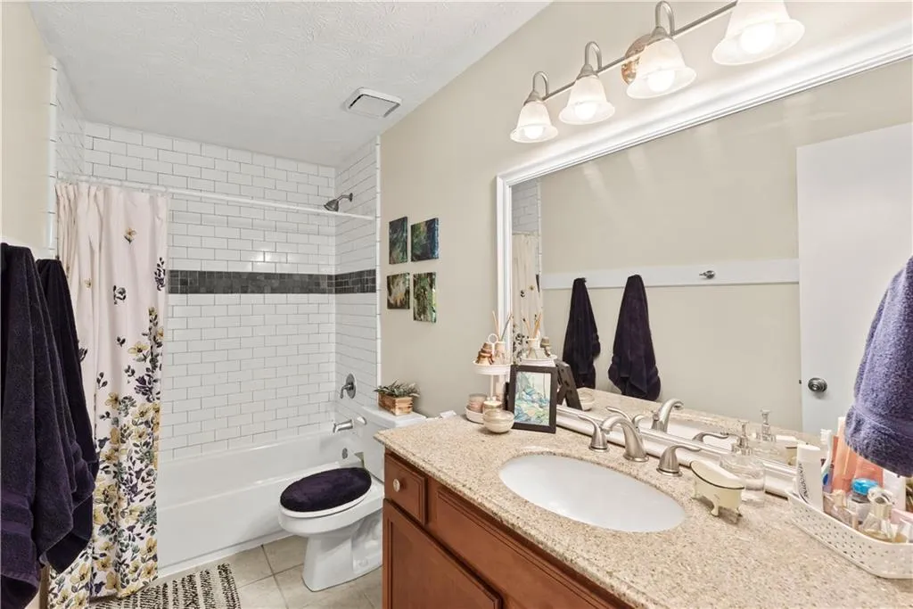 1206 Woodcliff Drive, Sandy Springs, Georgia 30350, 2 Bedrooms Bedrooms, ,2 BathroomsBathrooms,Residential,Sold,1206 Woodcliff Drive,7062040