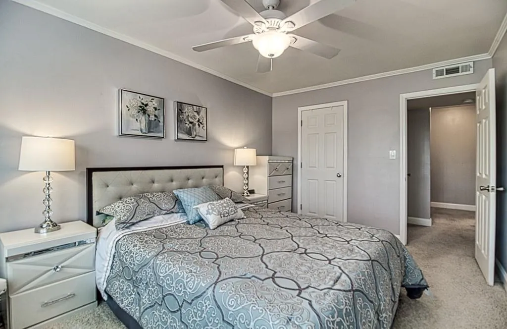 6980 Roswell Road Ne Unit E8, Atlanta, Georgia 30328, 2 Bedrooms Bedrooms, ,2 BathroomsBathrooms,Residential,Sold,6980 Roswell Road Ne Unit E8,6756989