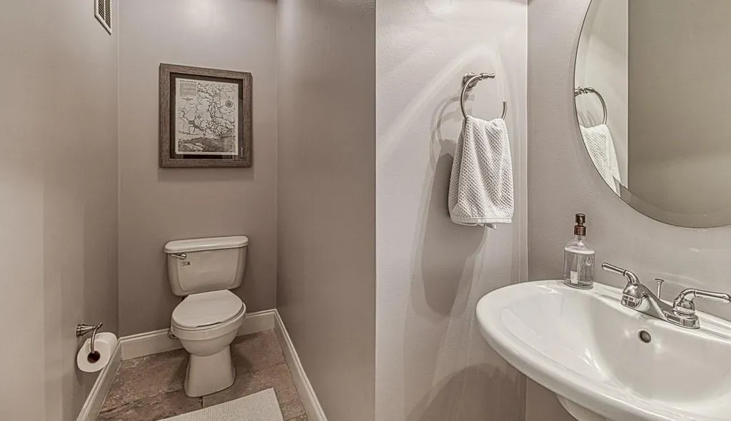 6980 Roswell Road Ne Unit E8, Atlanta, Georgia 30328, 2 Bedrooms Bedrooms, ,2 BathroomsBathrooms,Residential,Sold,6980 Roswell Road Ne Unit E8,6756989