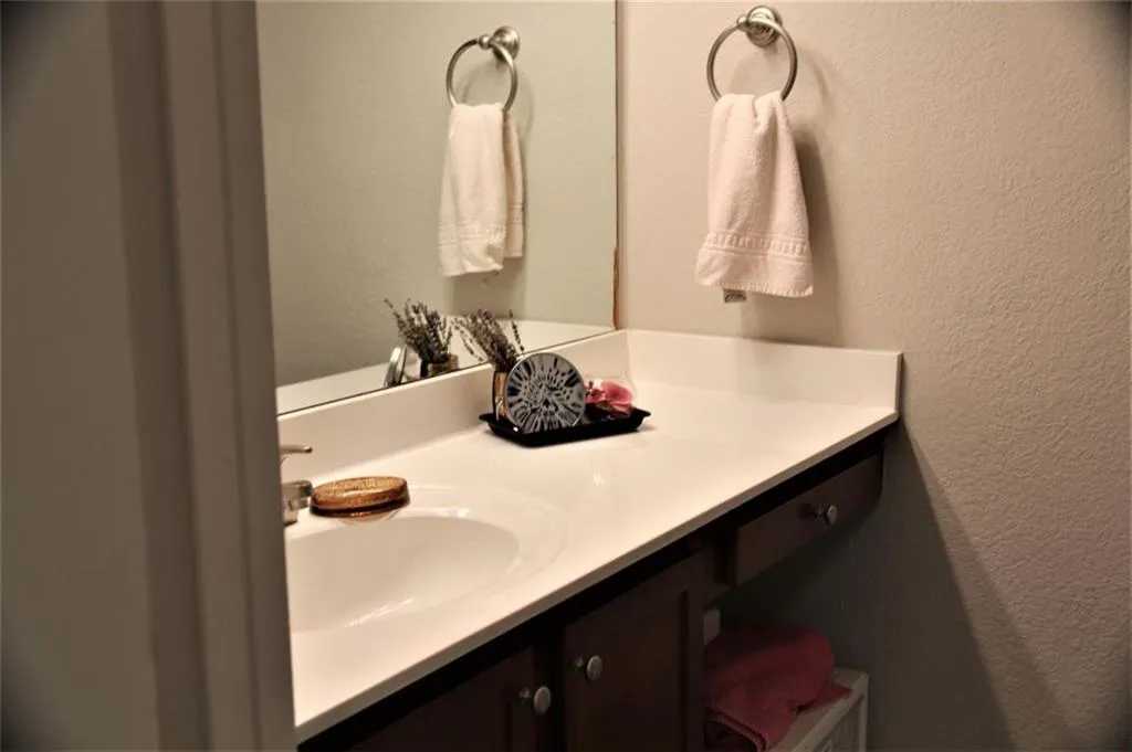 215 Winding River Drive Unit A, Atlanta, Georgia 30350, 2 Bedrooms Bedrooms, ,2 BathroomsBathrooms,Residential,Sold,215 Winding River Drive Unit A,6927956