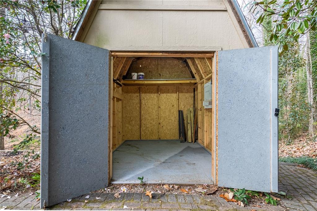 Storage shed
