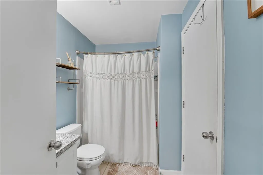 3655 Habersham Road Ne Unit 244b, Atlanta, Georgia 30305, 1 Bedroom Bedrooms, ,1 BathroomBathrooms,Residential,For Sale,3655 Habersham Road Ne Unit 244b,7574741