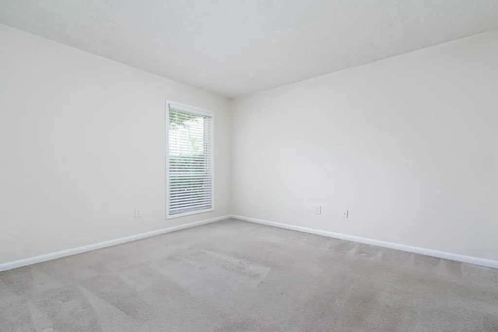 5155 Roswell Road Unit 3, Sandy Springs, Georgia 30342, 1 Bedroom Bedrooms, ,1 BathroomBathrooms,Residential,Sold,5155 Roswell Road Unit 3,6009868