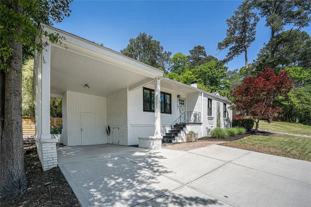 962 Cardova Drive Ne, Atlanta, Georgia 30324, 4 Bedrooms Bedrooms, ,2 BathroomsBathrooms,Residential,Sold,962 Cardova Drive Ne,7577131
